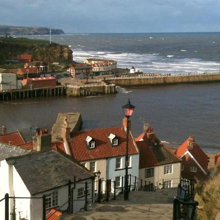 Bijou Romantic Retreat, Whitby Centre Exteriér fotografie