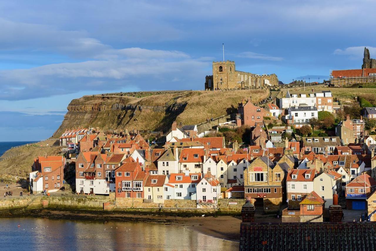 Bijou Romantic Retreat, Whitby Centre Exteriér fotografie